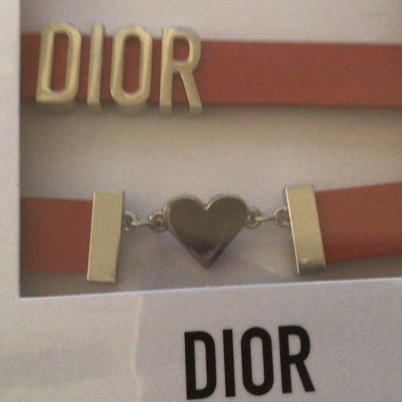 💝Dior Red Calfskin Leather Double Wrap Heart and Logo Bracelet—NEW💝 - Picture 1 of 4